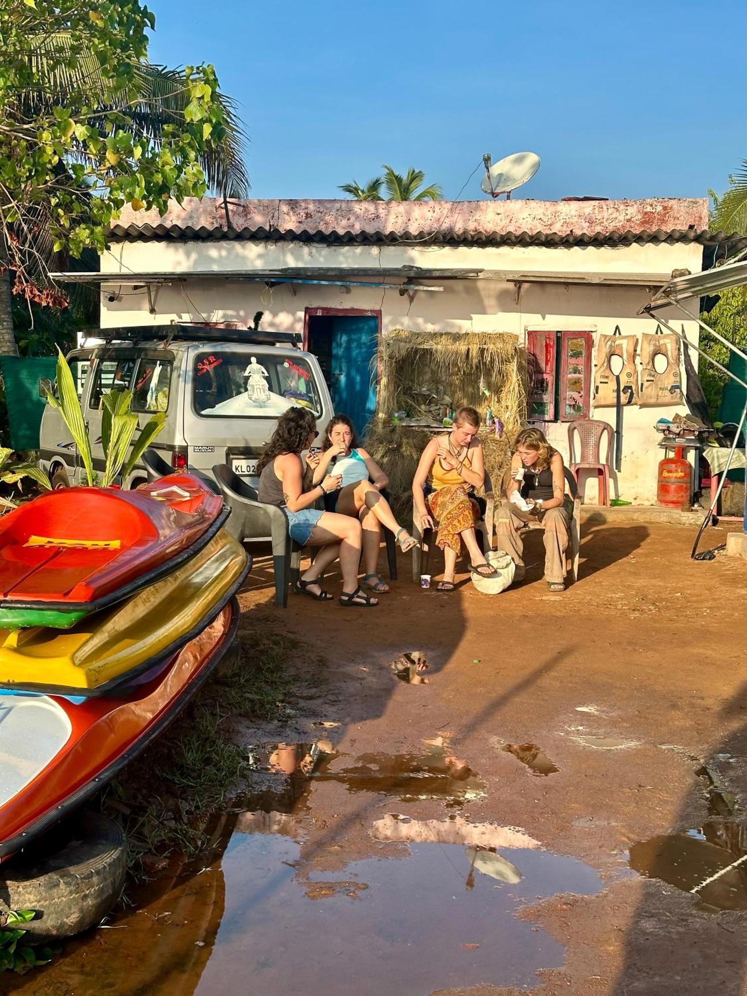 House Of Surf Hostel For Women Varkala Eksteriør billede
